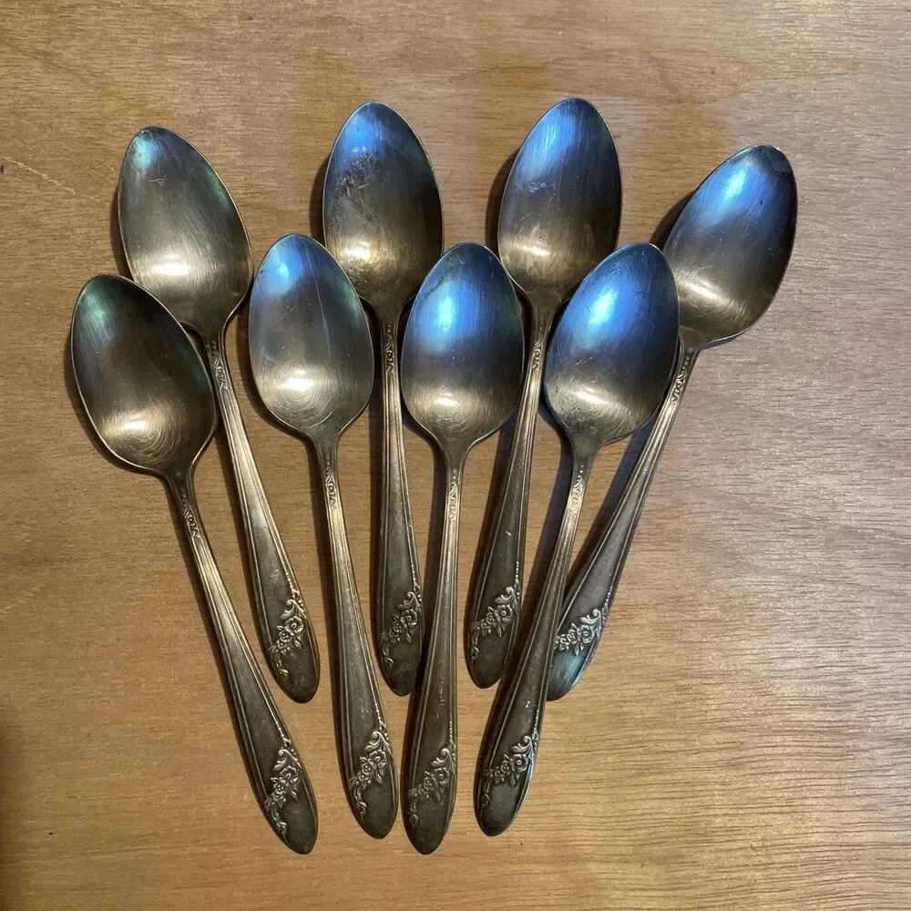 Queen Bess II Oneida Community Tudor Plate Flatware Lot Spoons Forks 32 Pcs
